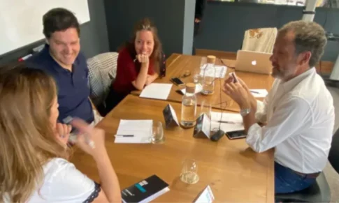 Escucha Activa: Liderar con la Mente, los Ojos y el Corazón