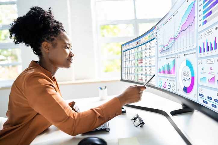 Power BI: Recursos Avanzados y Funciones DAX con Certificación